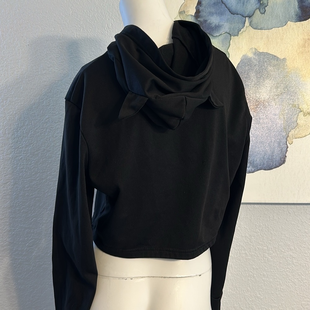 FAKE LOVE CAT EARS HOOD CROP TOP - Picture 6 of 7